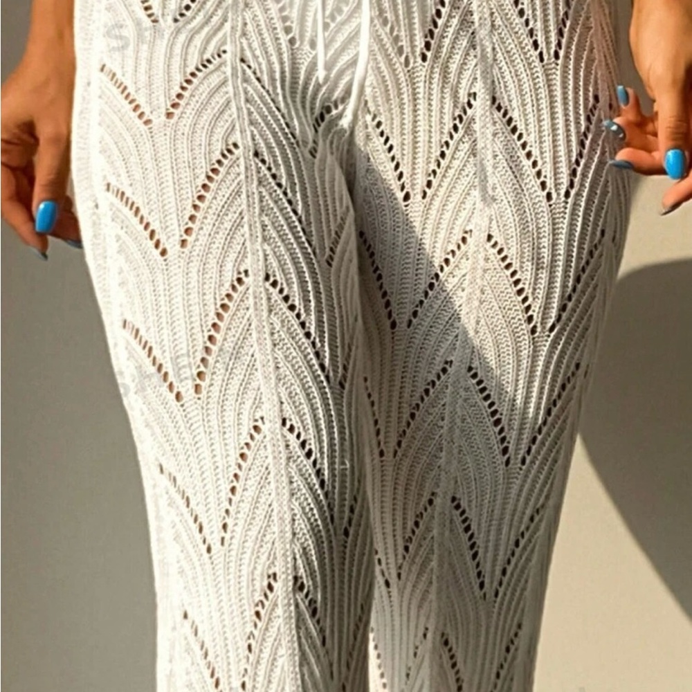 White Crochet Pants - New without tags - Picture 3 of 3